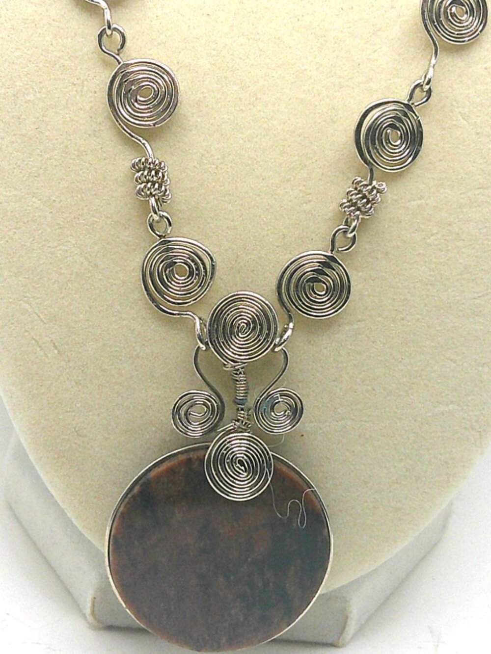 Mahogany Agate Necklace